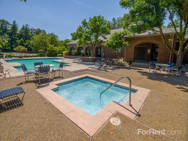 Reflection Cove Apartments - Photo 3 of 13