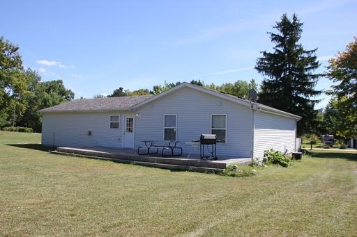 2085 Byrnes Dr - Photo 3 of 12