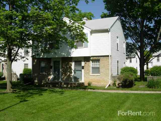 Estates and Villas at Eden of Whitehall, The - Photo 3 of 25