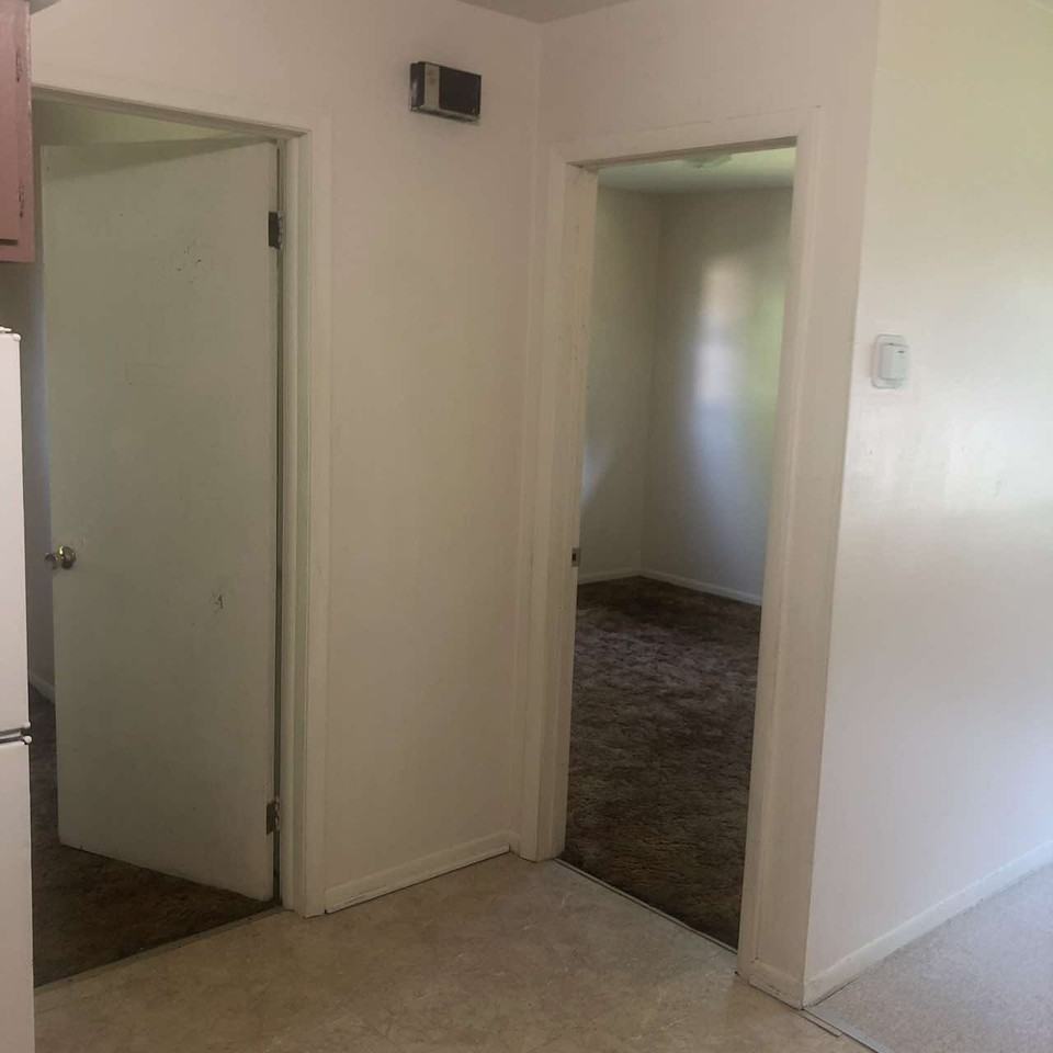 128 Hoose Ct #1 - Photo 4 of 11