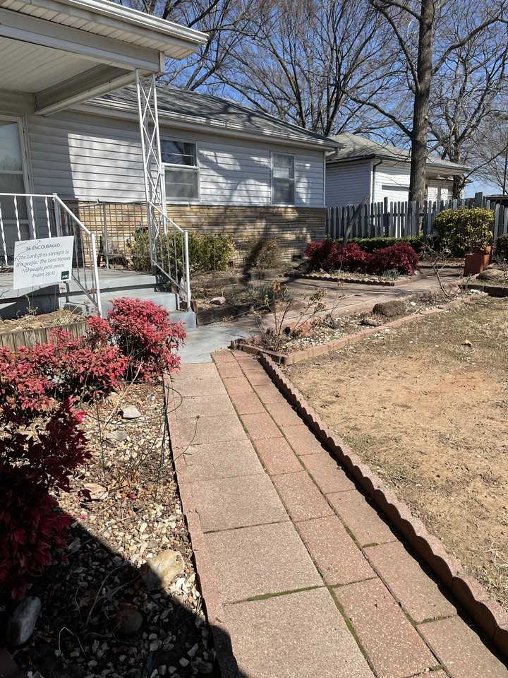804 West Iola Place - Photo 2 of 28