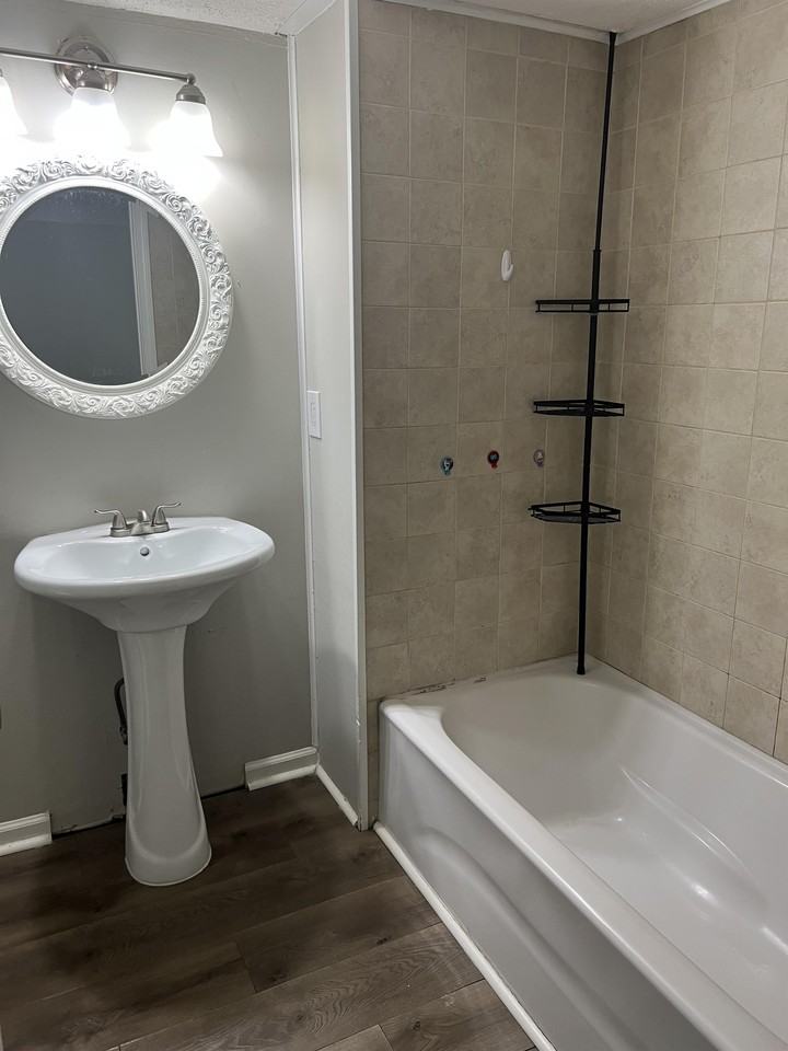 708 Susquehana Ave #1 - Photo 3 of 8