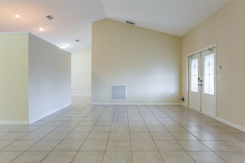 7425 Sw 12th Ct - Photo 3 of 16