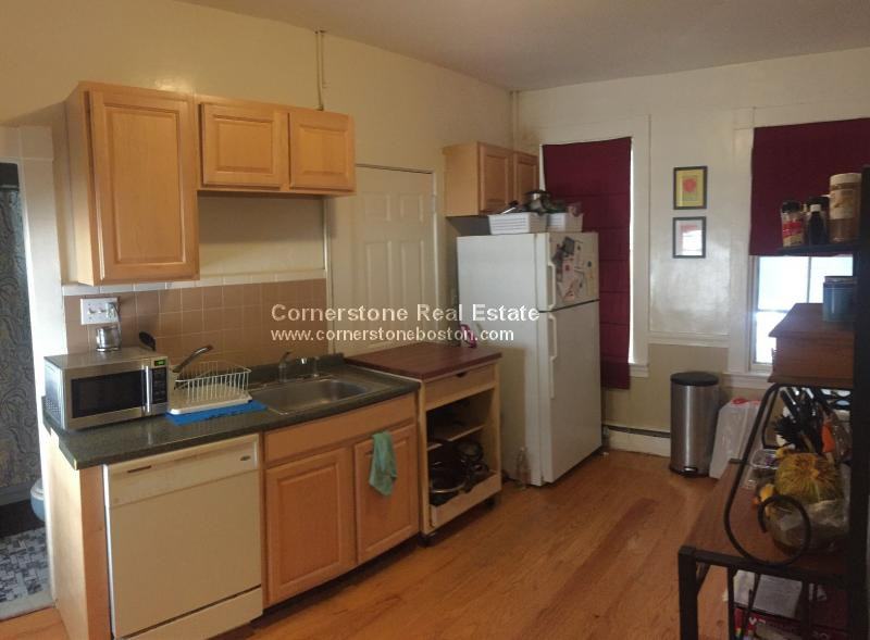 L St #2 - Photo 5 of 17