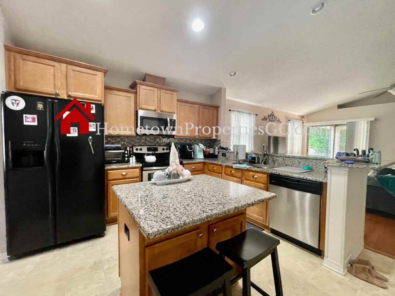 702 Mozingo Ln - Photo 2 of 11