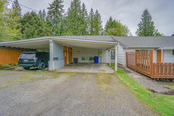 249 Crescent Dr #249 - Photo 2 of 33