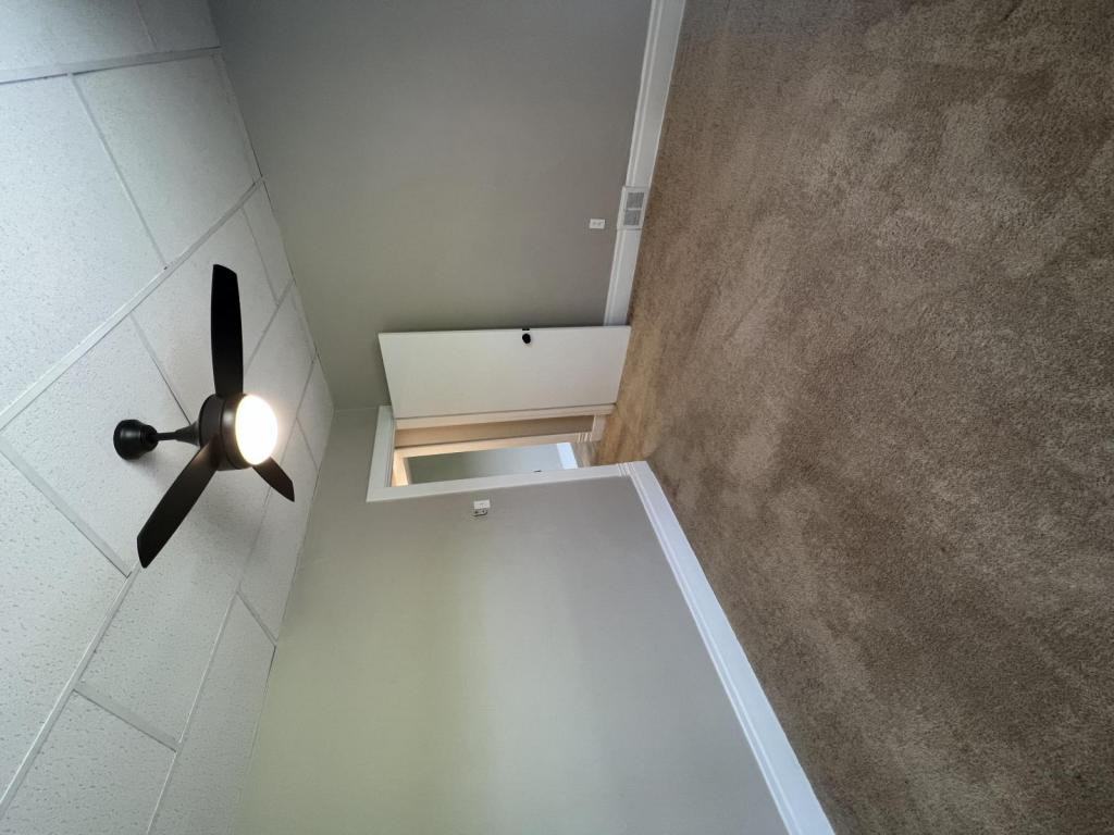 458 Canal St - Photo 4 of 11