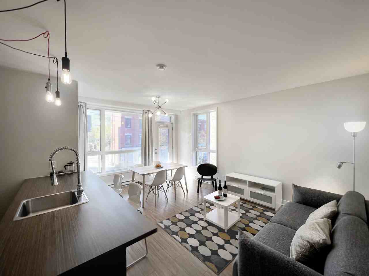 1012 Rue Saint-Zotique Est #204 - Photo 2 of 8