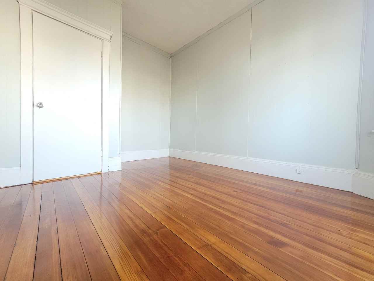 110 Howland Street #3 - Photo 5 of 14