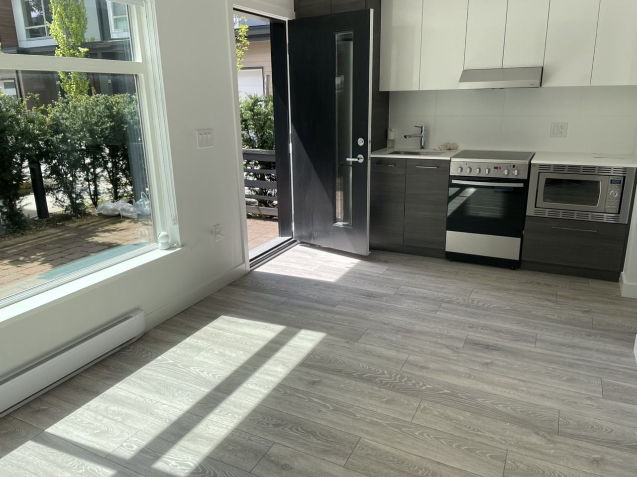 10511 No 5 Rd - Photo 2 of 7