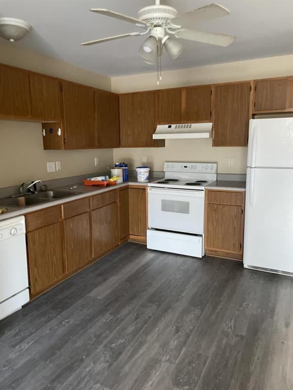 1404 Greene St - Photo 2 of 15