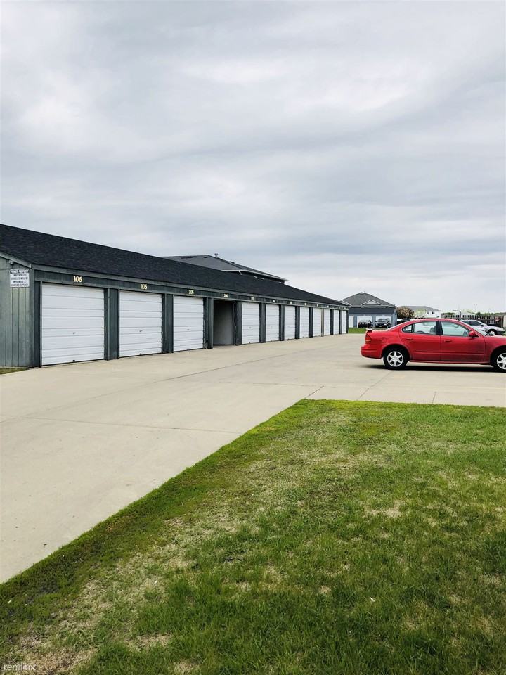 1210 34th Ave S - Photo 3 of 4