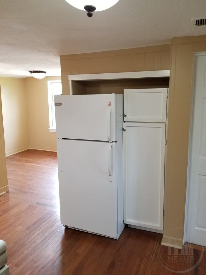 56 Adelaide Ave - Photo 3 of 12