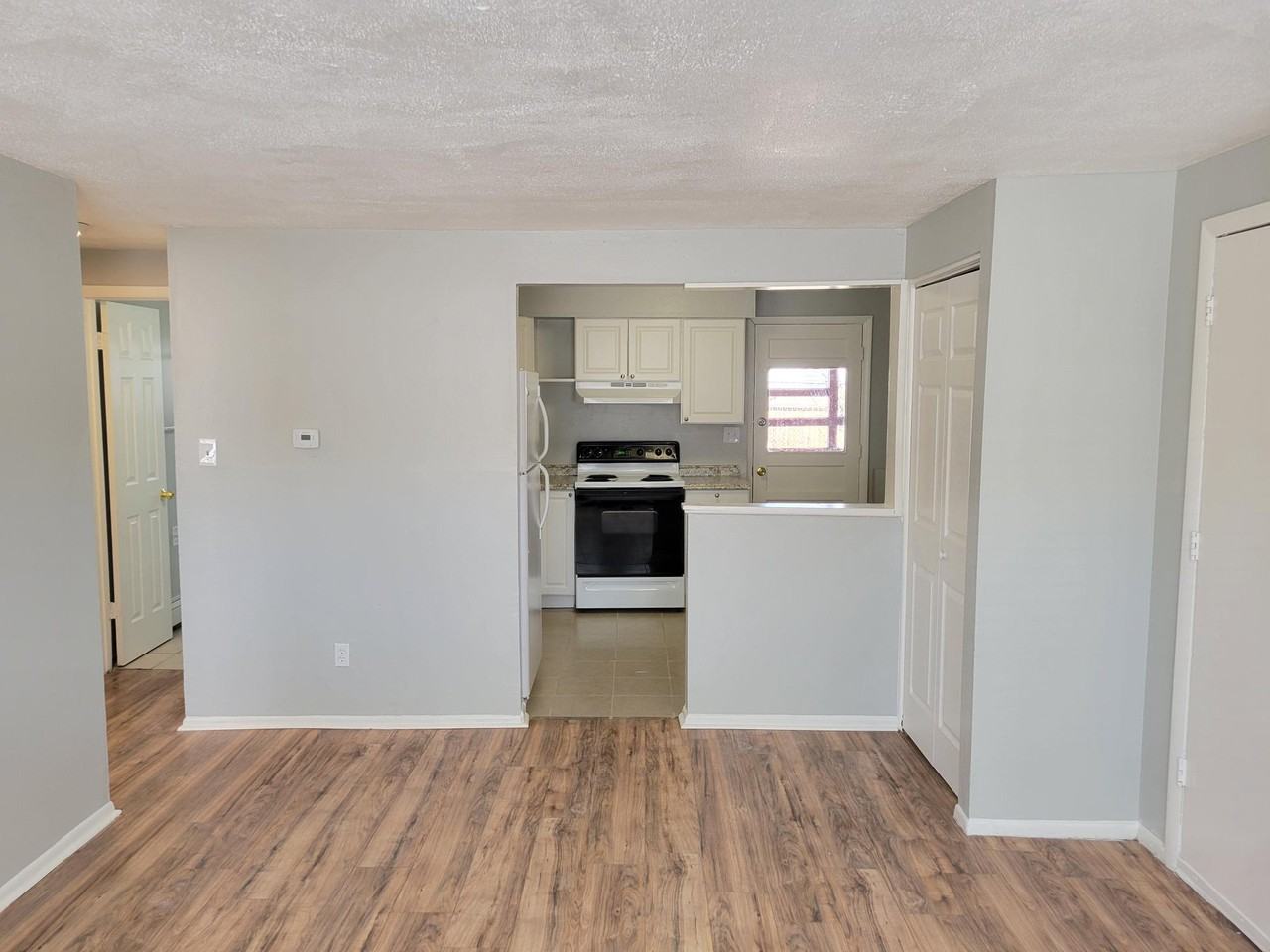 350 Vehr Drive - Photo 3 of 6
