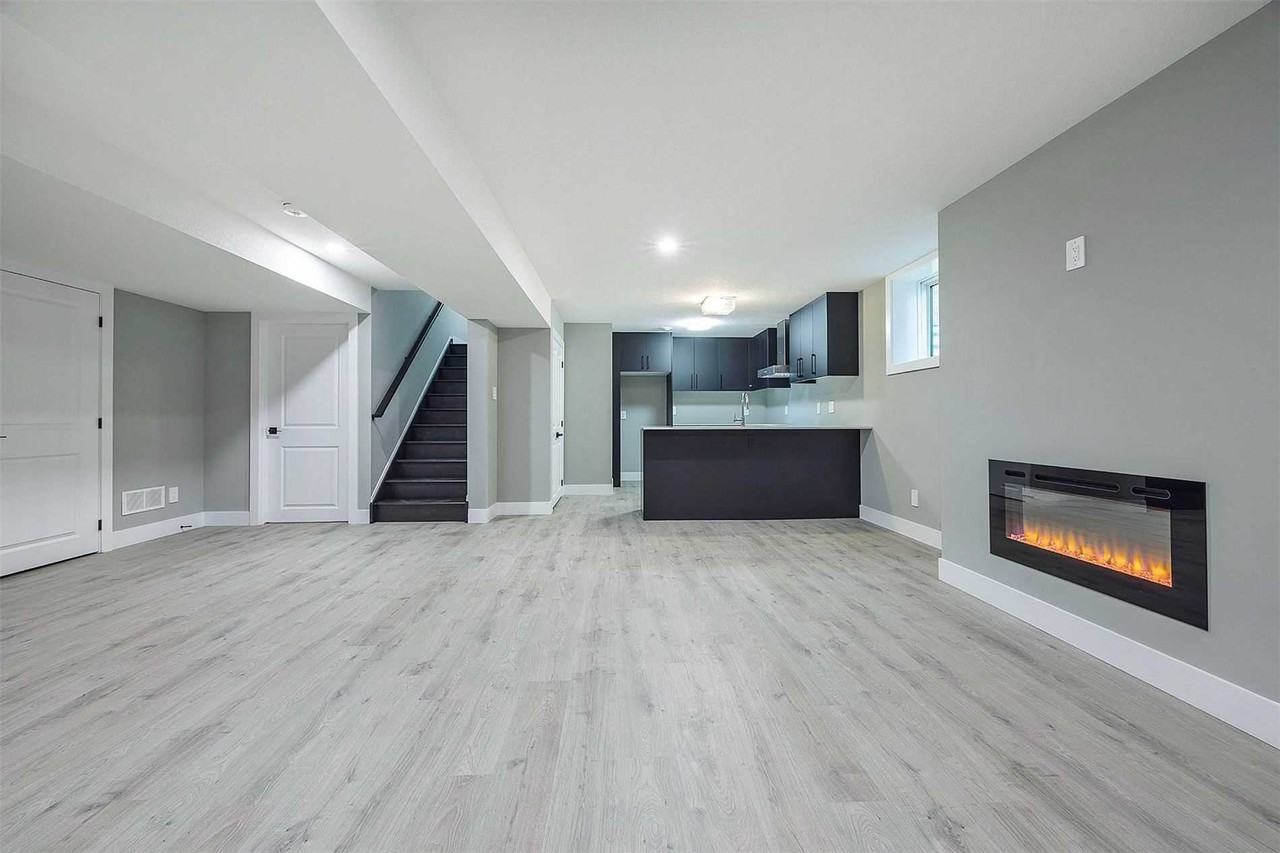 2525 Tokala Trail - Photo 2 of 8