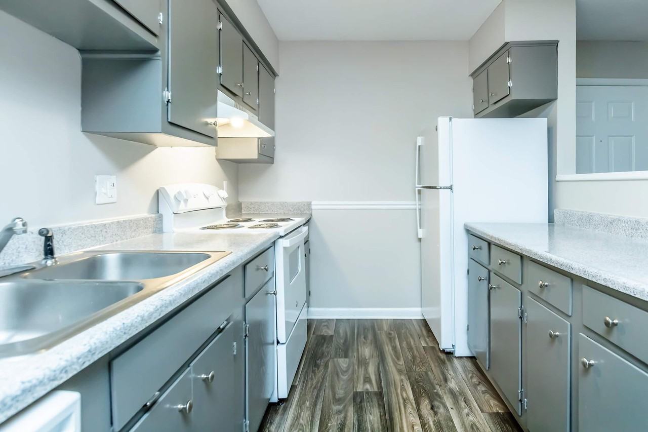 Hunter Chase - Photo 5 of 71