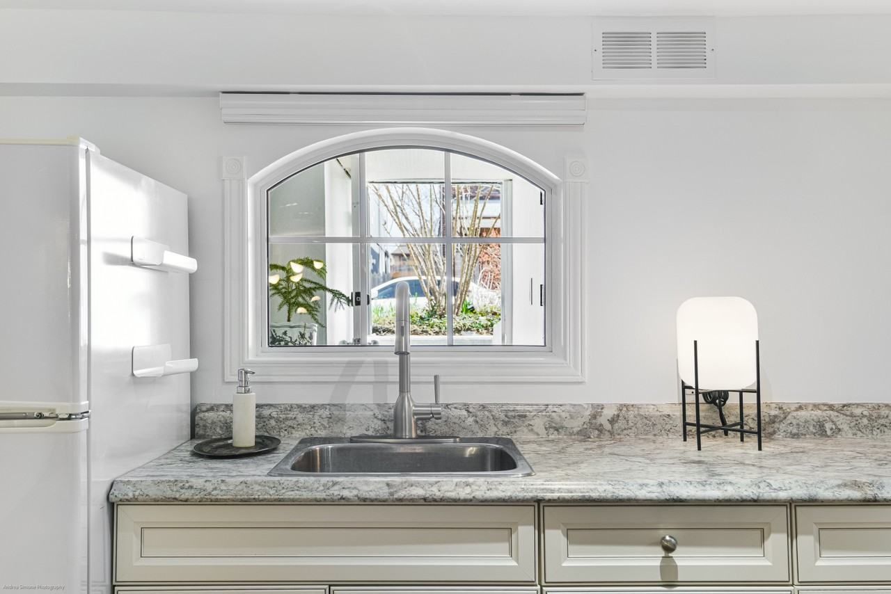 394 Margueretta St - Photo 6 of 16