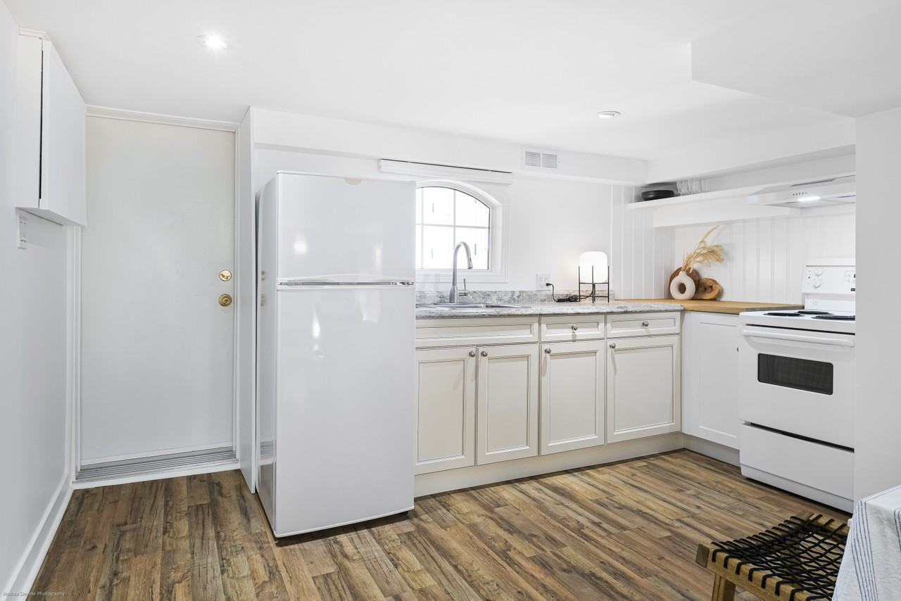 394 Margueretta St - Photo 5 of 16