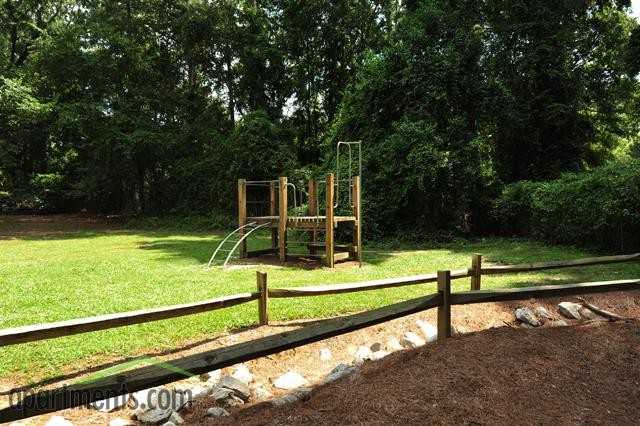 Crossroads Apartment Homes Apartments 716 Zimalcrest Dr, Columbia, SC