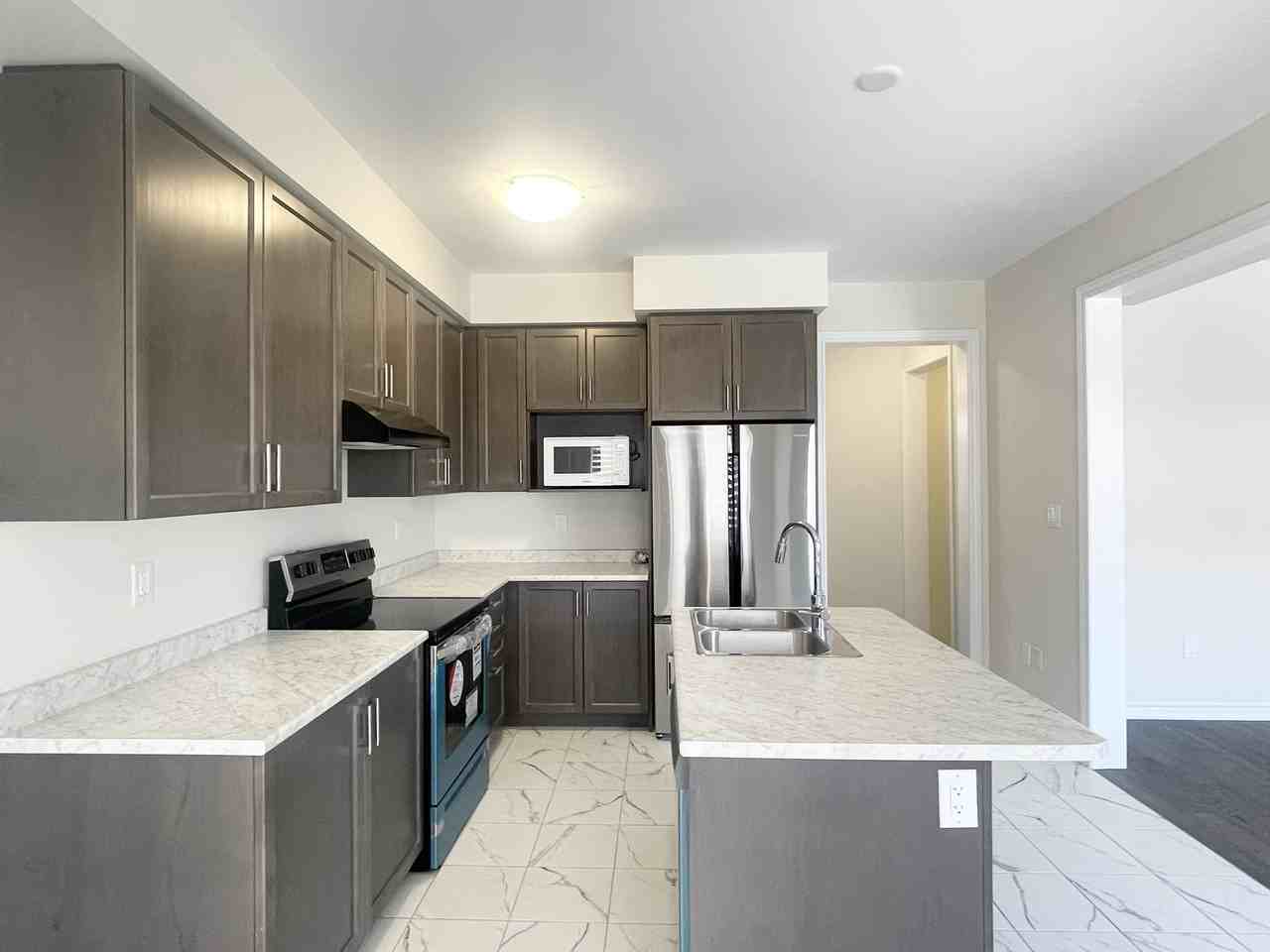 40 Carrie Crescent - Photo 2 of 18