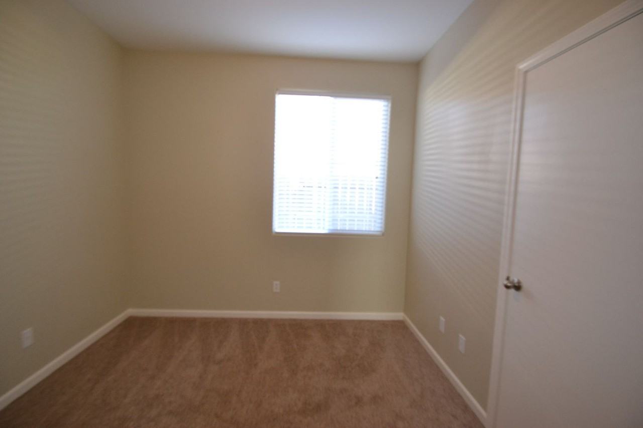 4232 Crumley Way - Photo 3 of 7