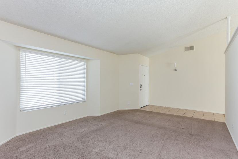 2995 Jo An Dr - Photo 2 of 9