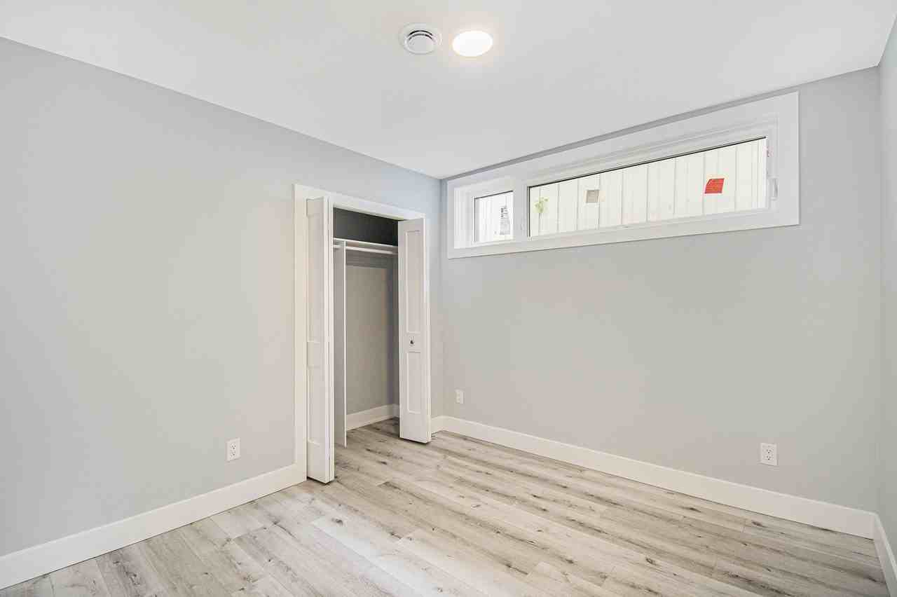 28 King George Street #B - Photo 2 of 14