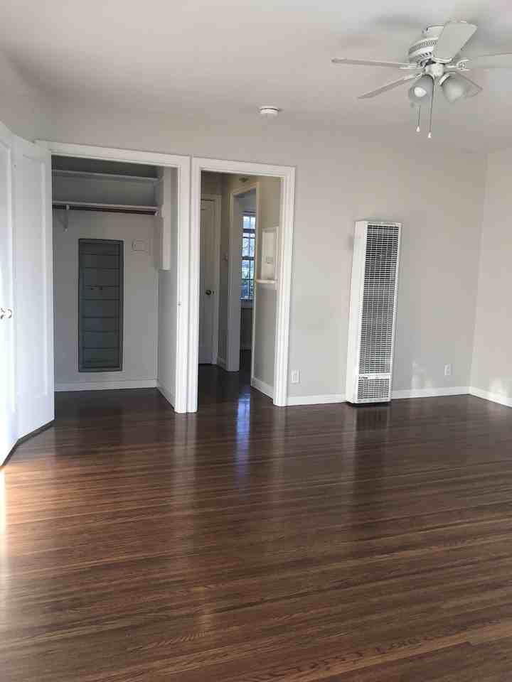 15 Howard Avenue - Photo 3 of 9