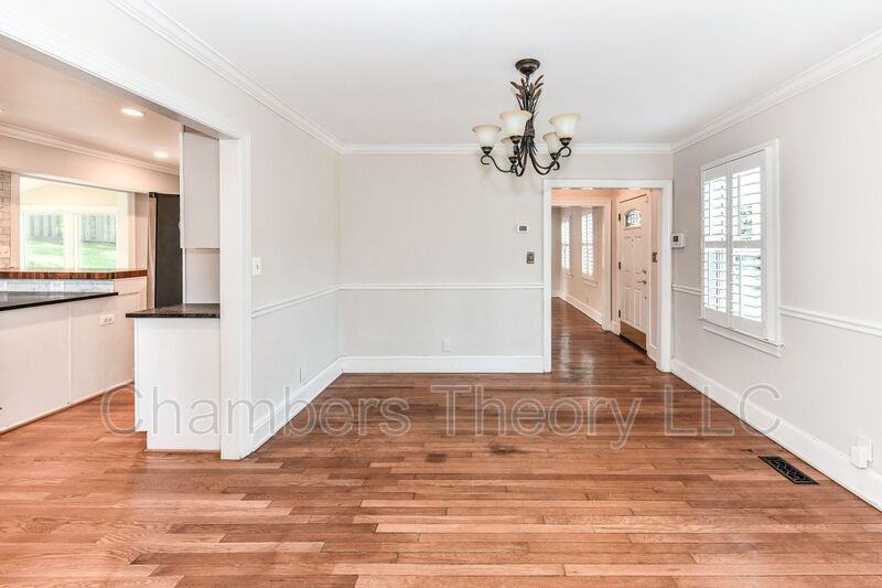 6911 Elm Dr - Photo 3 of 46