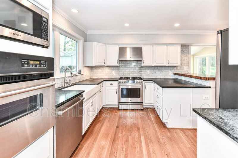 6911 Elm Dr - Photo 5 of 46