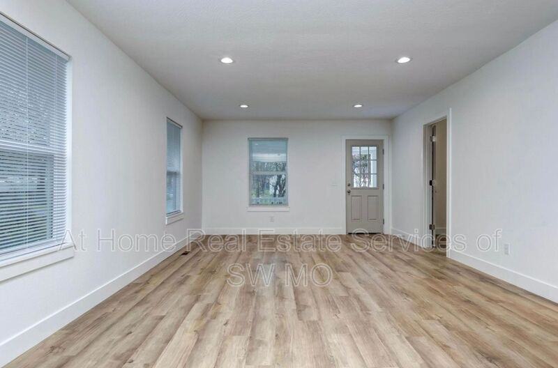 1539 S Fremont Ave - Photo 4 of 15