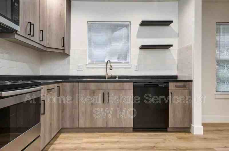 1539 S Fremont Ave - Photo 6 of 15