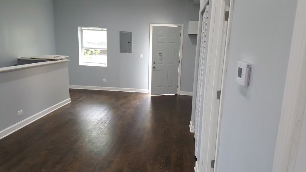 313 S Albany Ave #2 - Photo 4 of 12