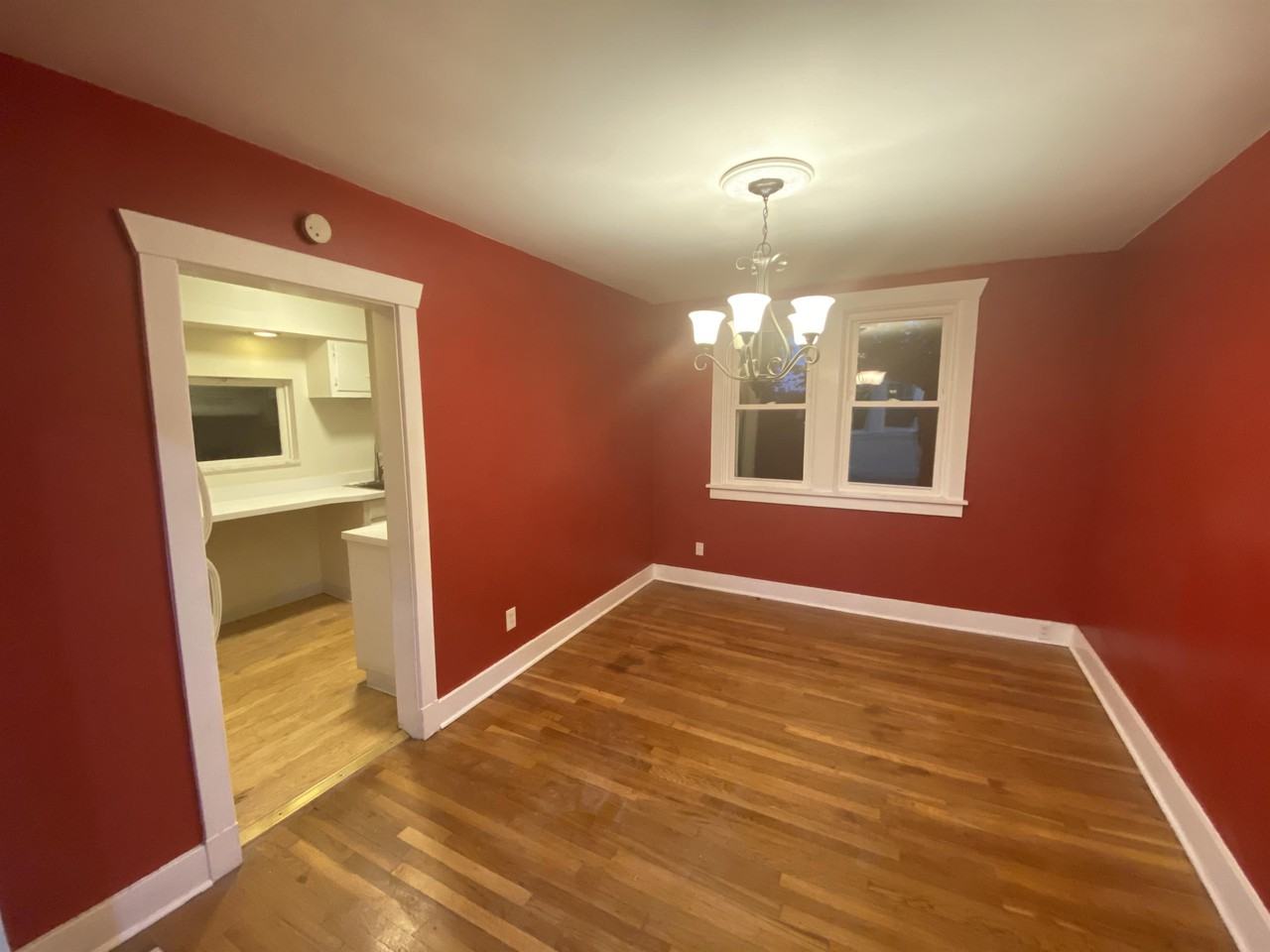 1017 Mirror St #1 - Photo 4 of 14