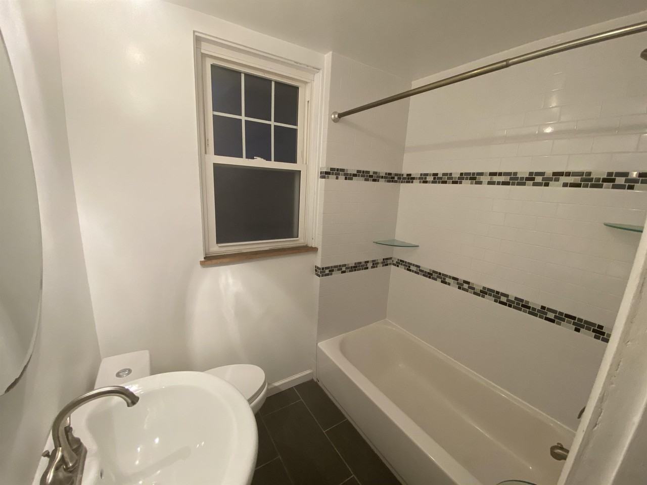 1017 Mirror St #1 - Photo 7 of 14