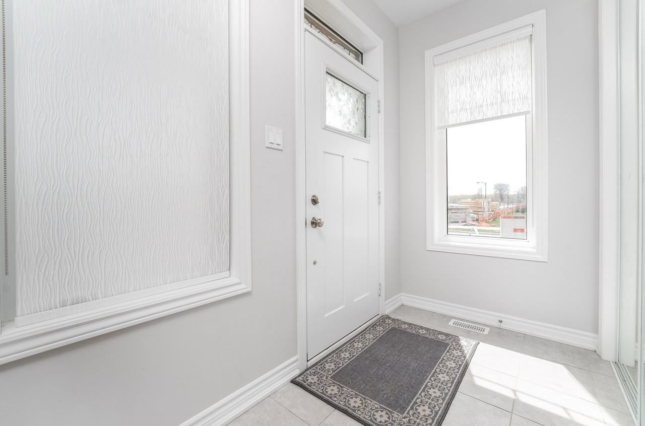 73 Pelham Crescent - Photo 3 of 33