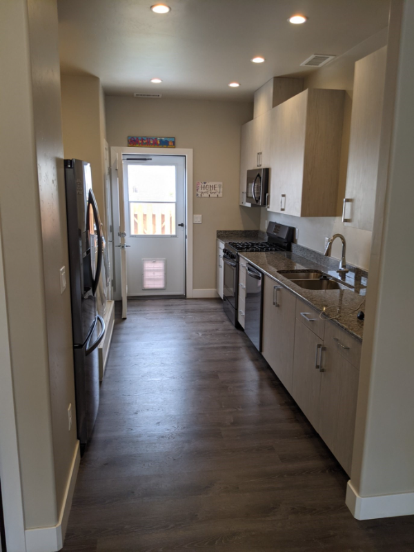 2114 Emma Ln - Photo 3 of 13