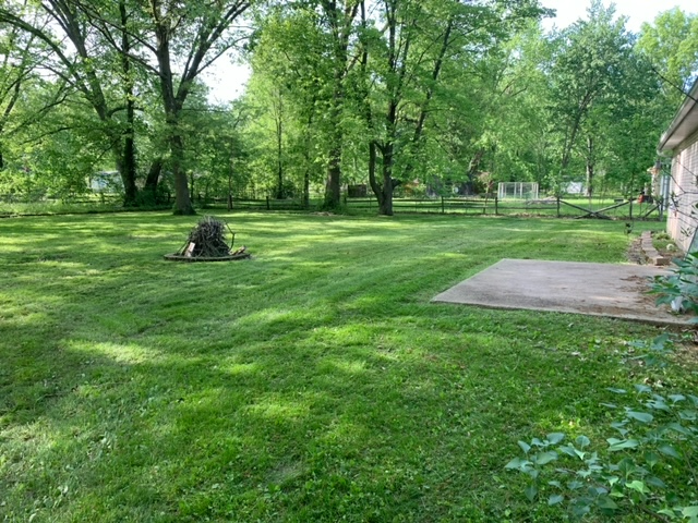 5729 Hilltop Way - Photo 2 of 11