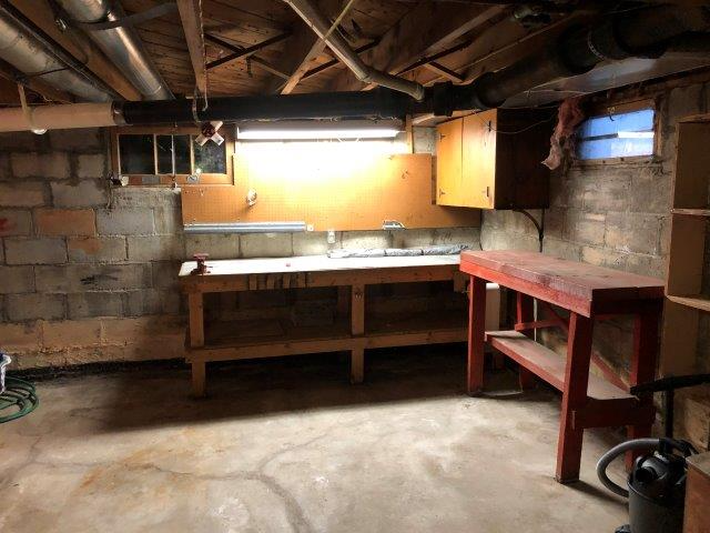 35 Columbia Ave - Photo 3 of 22