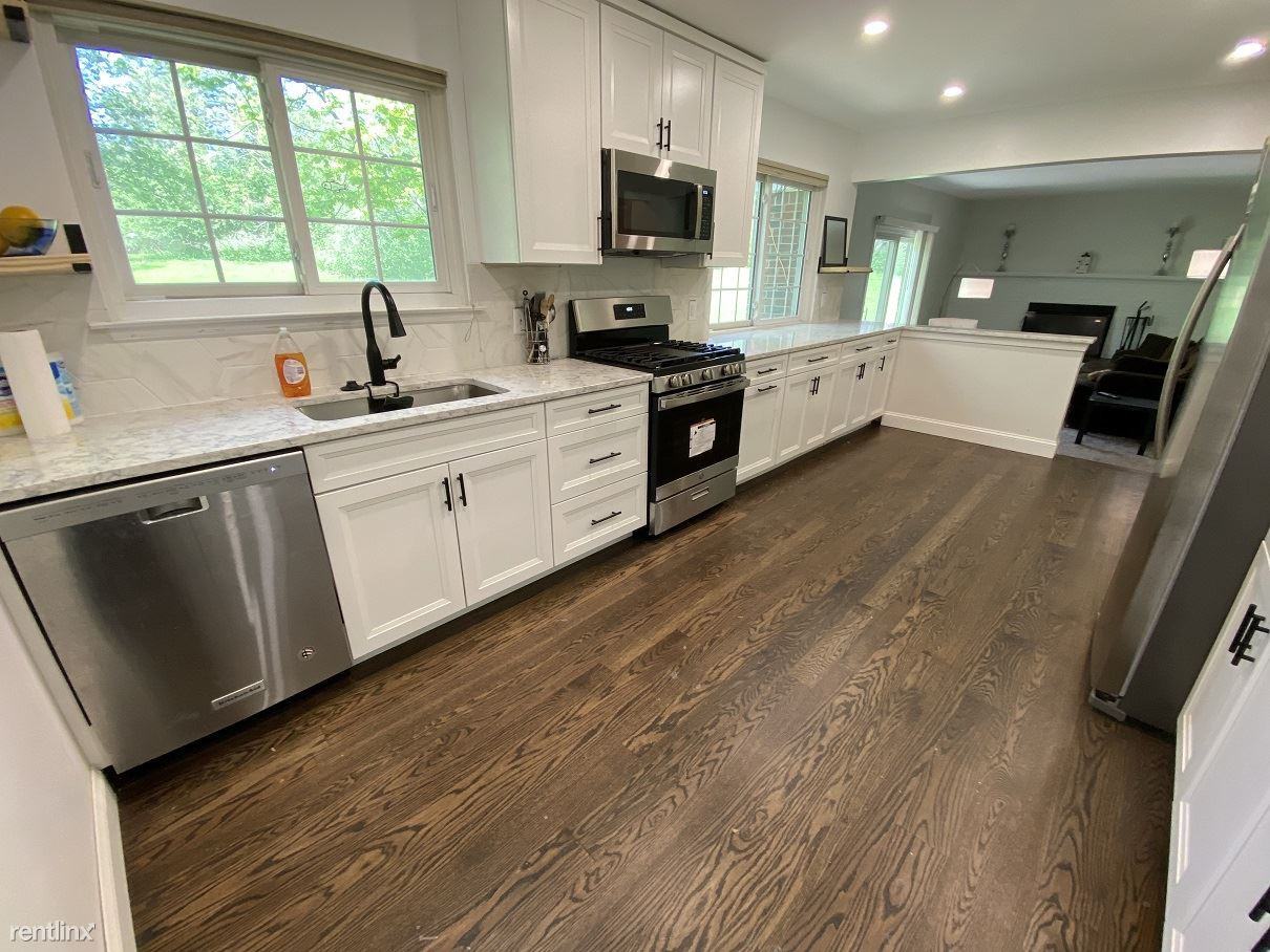 2250 Steeplechase Dr - Photo 2 of 21