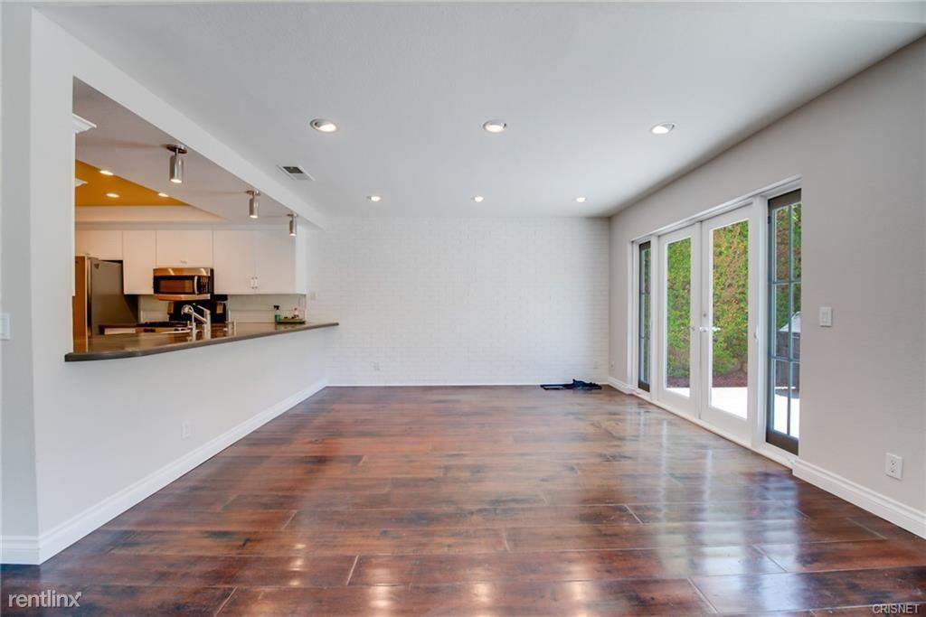 24722 Via Madera - Photo 2 of 10