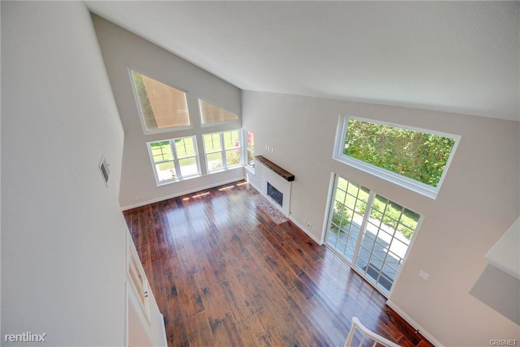 24722 Via Madera - Photo 3 of 10