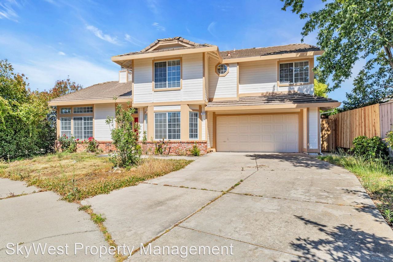 404 Ruby Ct - Photo 3 of 50