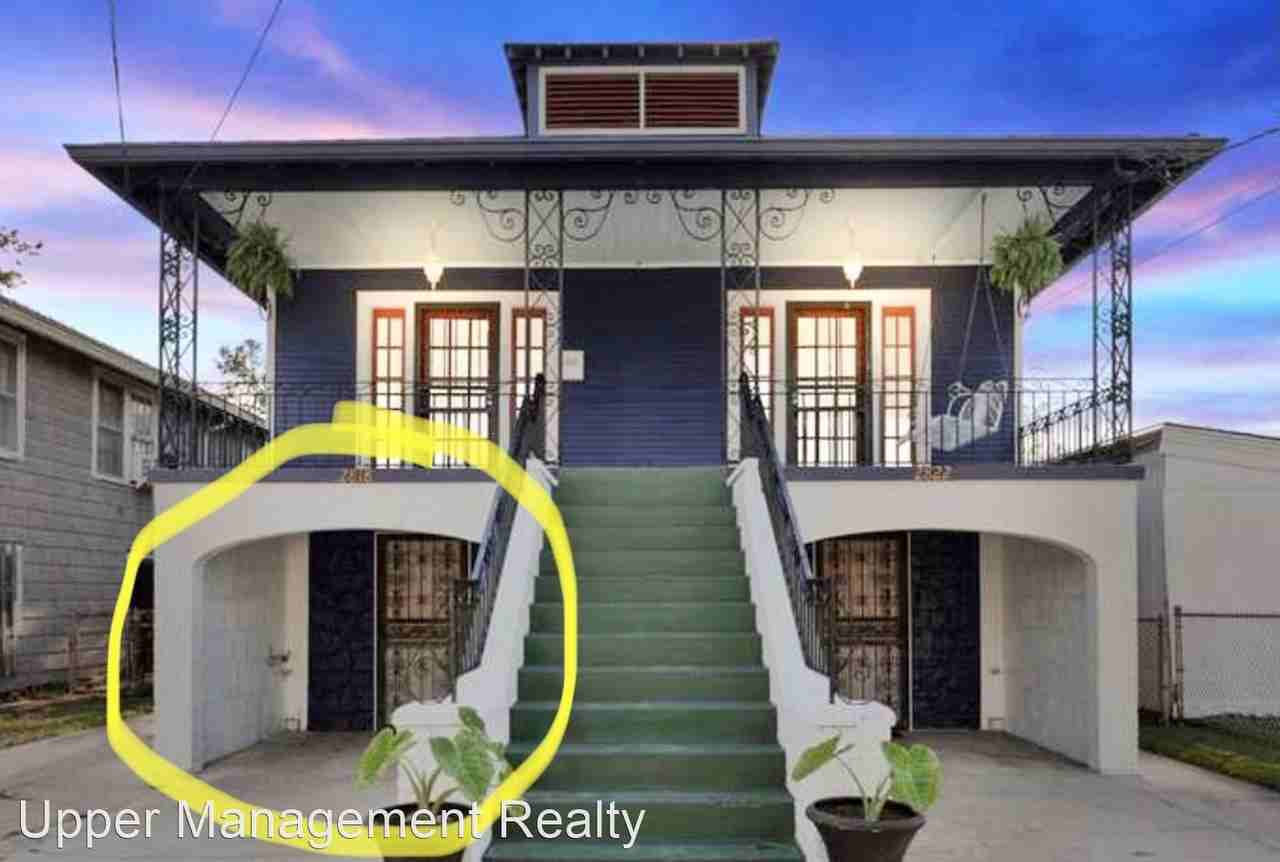 2818 O'Reilly - Photo 2 of 9