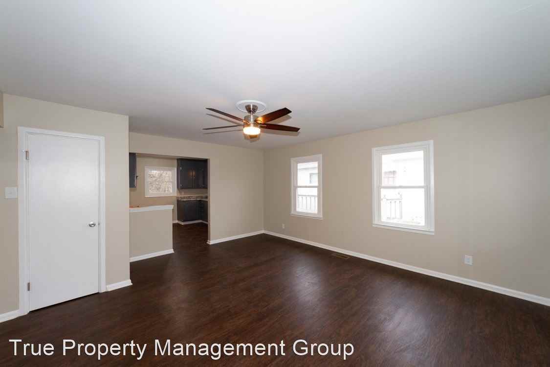 217 S 3rd Ave - Photo 3 of 43