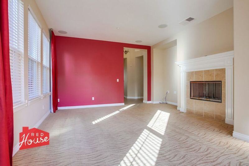 2711 Ascot Ave - Photo 6 of 31