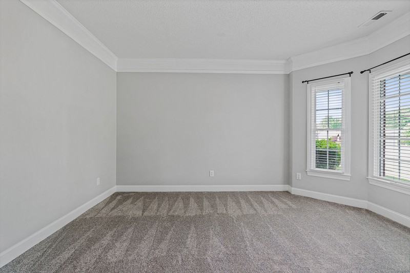101 Coriander Ln - Photo 5 of 36