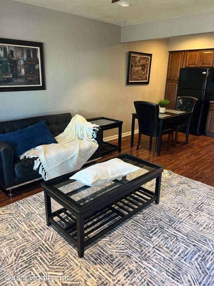 555 S Royal Crest Cir #6