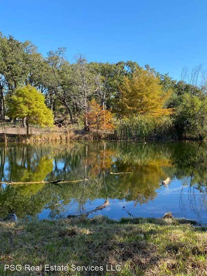 8607 Burleson Manor road - Photo 2 of 29