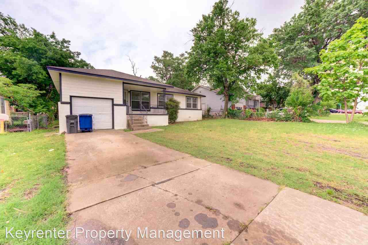 237 S 73rd East Ave - Photo 3 of 26